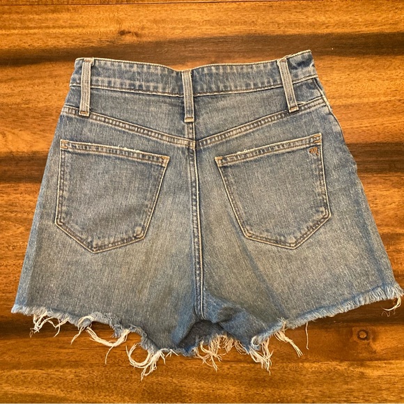 Madewell Curvy High Rise Denim Shorts - Picture 2 of 4
